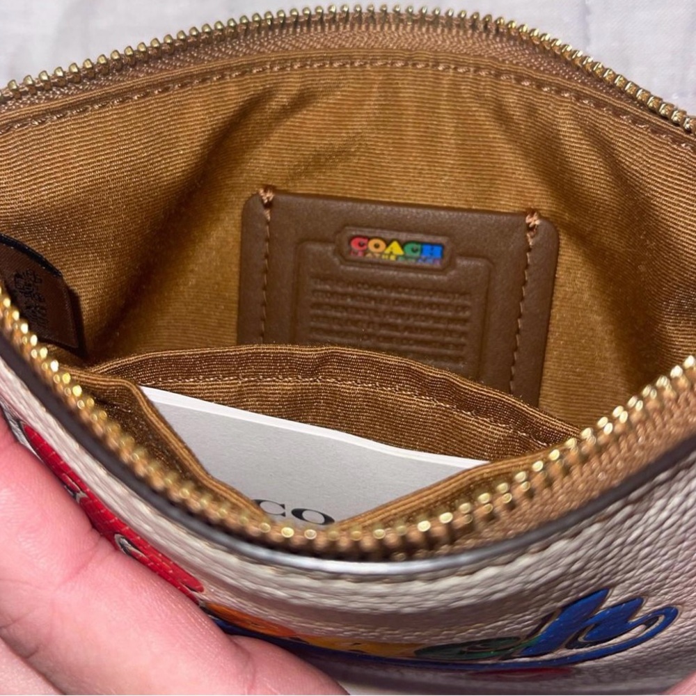 COACH Limited Edition Coach x Pride collection - Picture 3 of 3